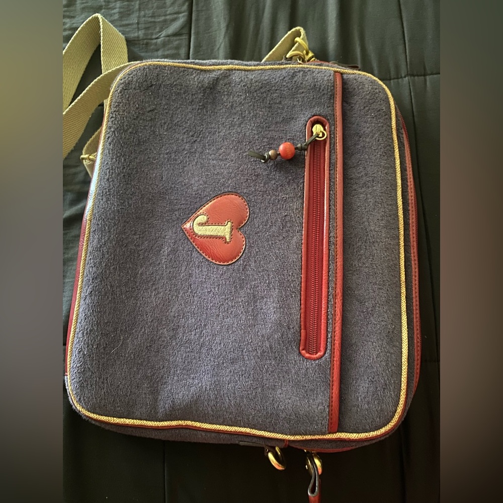 🌷🌷 vintage Juicy Couture laptop bag! Great condition and super cute!🌷🌷💻👛